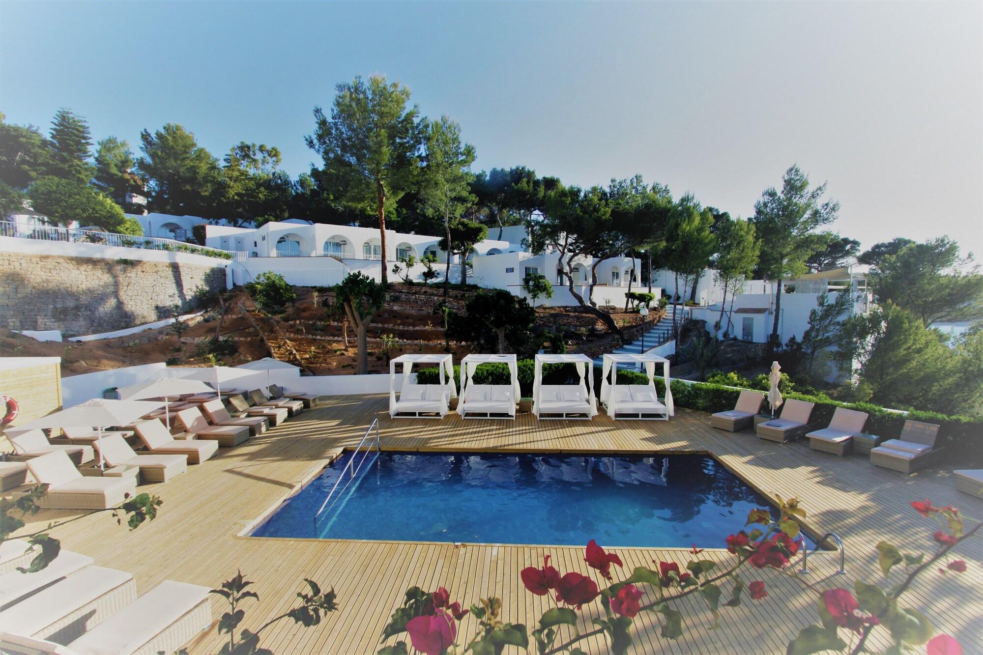 Bg Portinatx Beach Club Hotel Екстер'єр фото