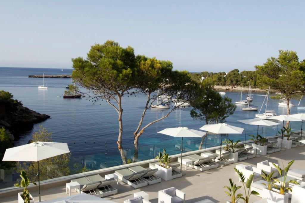 Bg Portinatx Beach Club Hotel Екстер'єр фото