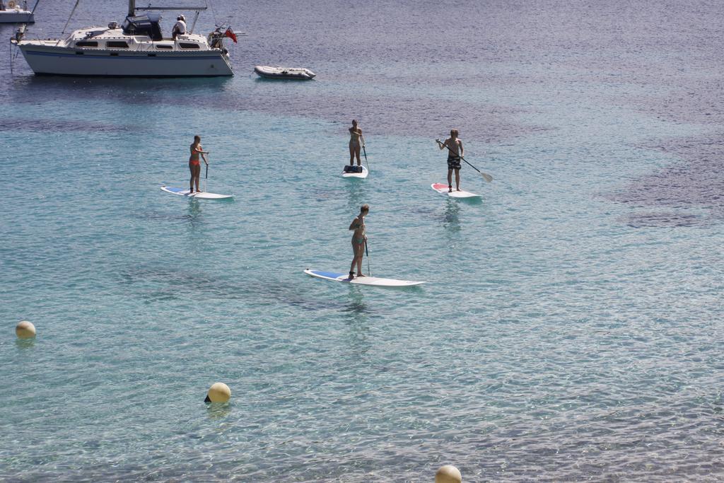 Bg Portinatx Beach Club Hotel Екстер'єр фото