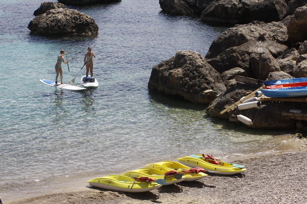 Bg Portinatx Beach Club Hotel Екстер'єр фото