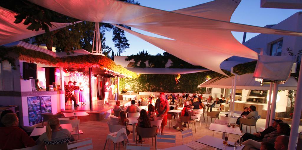 Bg Portinatx Beach Club Hotel Екстер'єр фото