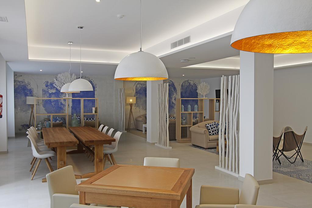 Bg Portinatx Beach Club Hotel Екстер'єр фото