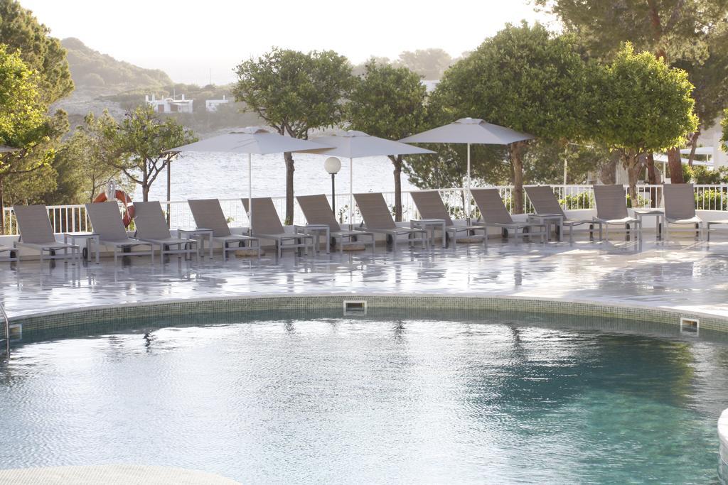 Bg Portinatx Beach Club Hotel Екстер'єр фото